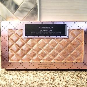 Brand New Revolution Glam Glow Soft Glamour Eyeshadow Palette